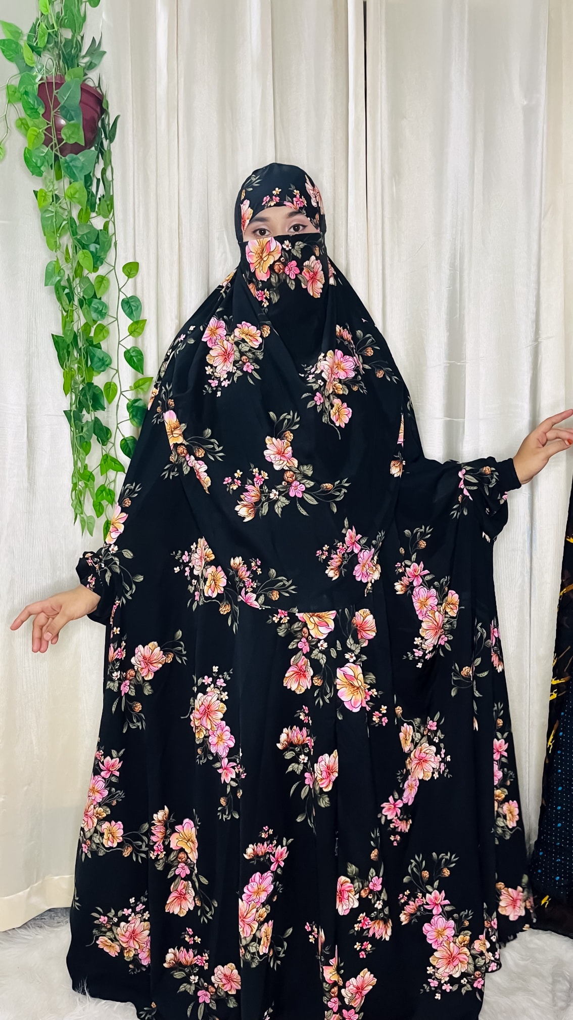 স্টাইলিশ এবং পরিপূর্ণ পর্দার জন্য সফট লিলেন ফেব্রিকের নিকাব খিমার।